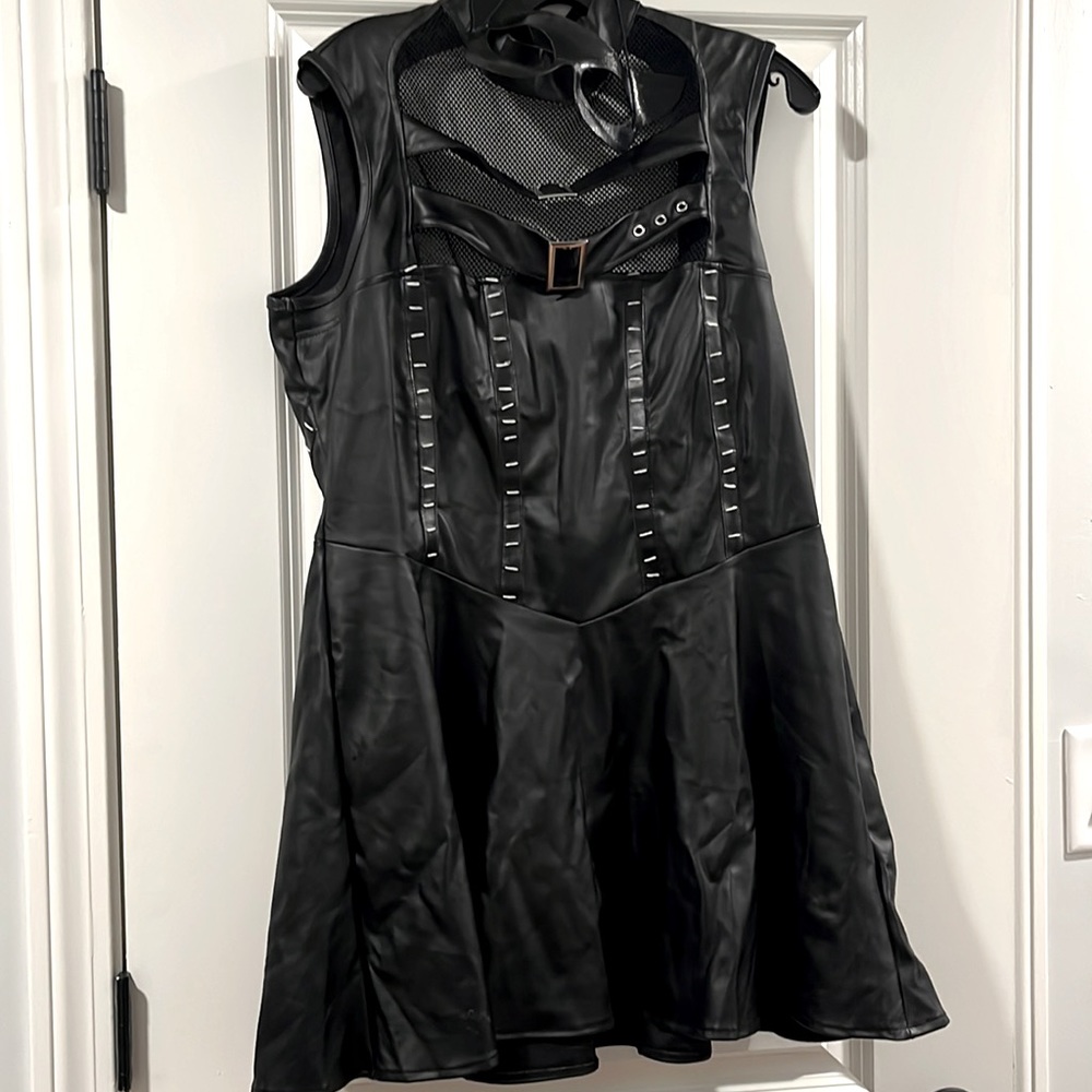 Halloween Catwoman dress and mask